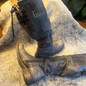Manchester slouch barely worn boots